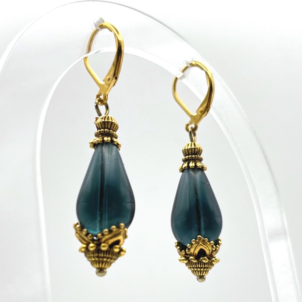 Teal Glass Teardrop Gold Filigree Leverback Drop Earrings Vintage Style